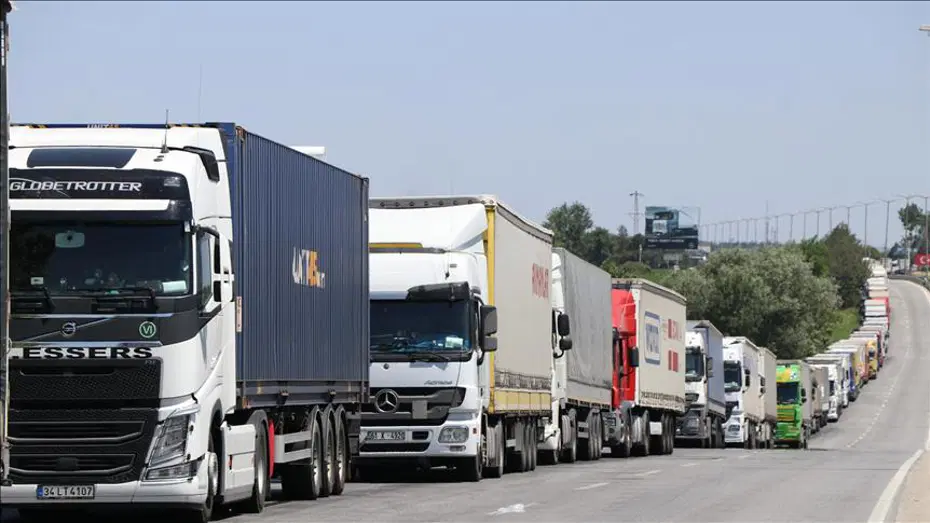 Ticaret Bakanlığı açıkladı, sınırda geçişler durdu: TIR'lara grev engeli
