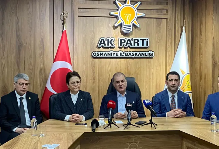 AK Parti'li Çelik: İran'a bir dış müdahale çok daha kötü sonuçlar doğuracaktır
