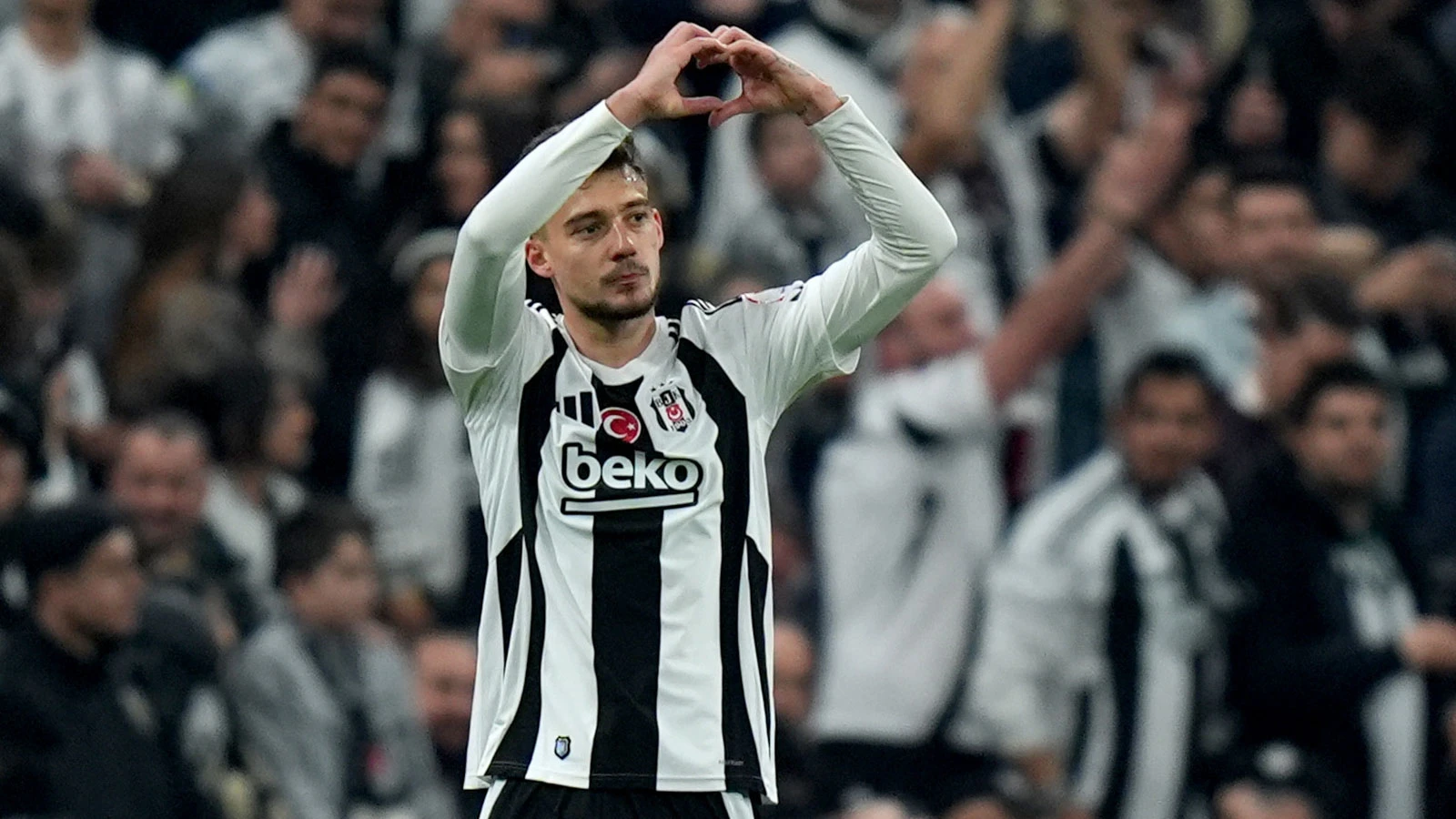 Beşiktaş'tan Muçi'nin sakatlığı hakkında açıklama