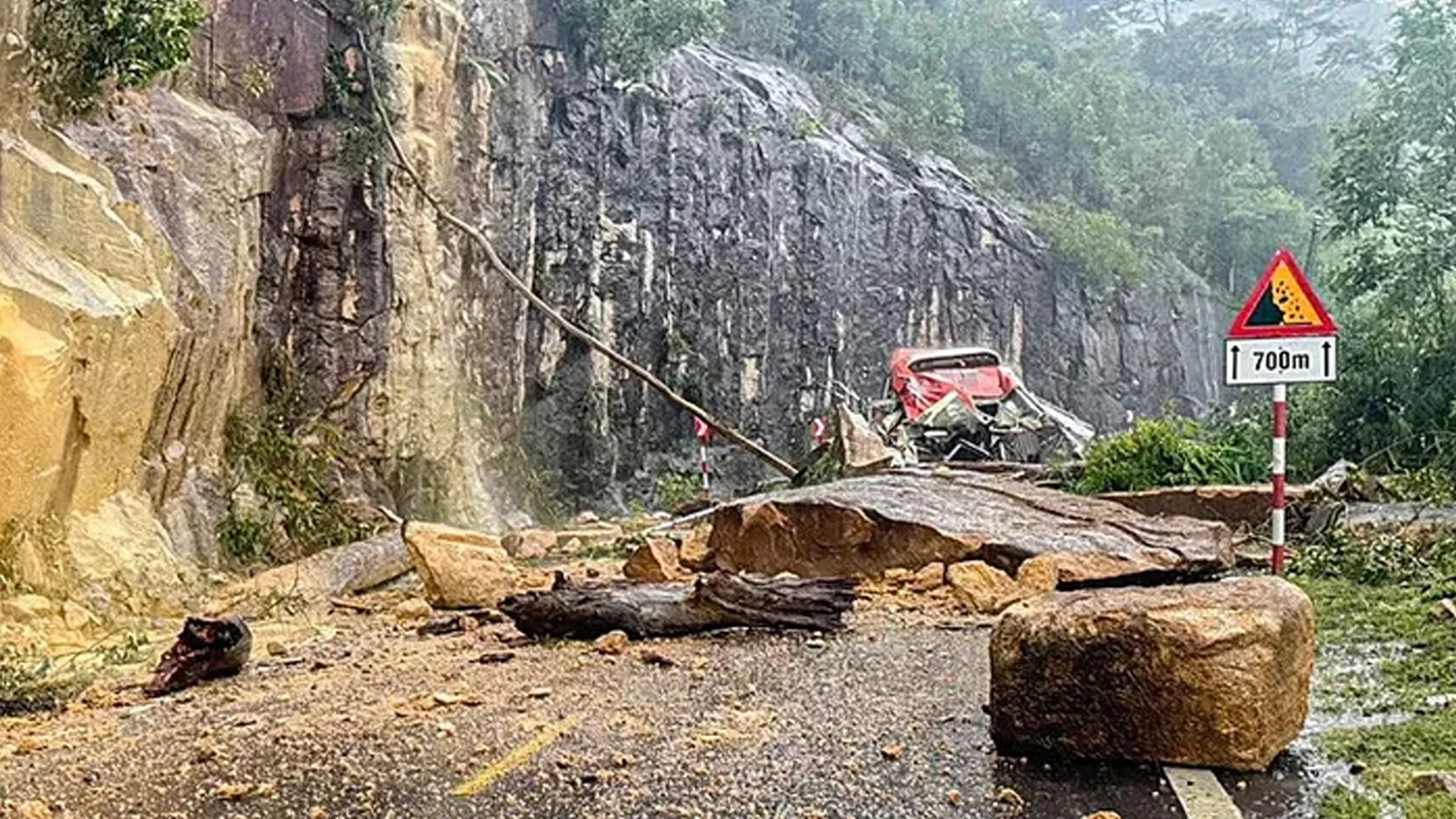 Vietnam'da katliam gibi kaza: Çok sayıda ölü ve yaralı var