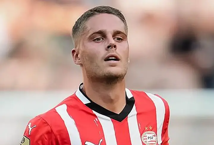 Fenerbahçe’ye transferi iptal olan Joey Veerman'dan açıklama geldi