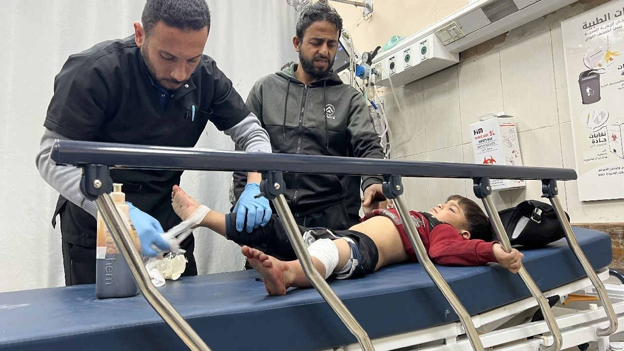 İsrail, İran'da okul vurdu: 60 öğrenci öldü