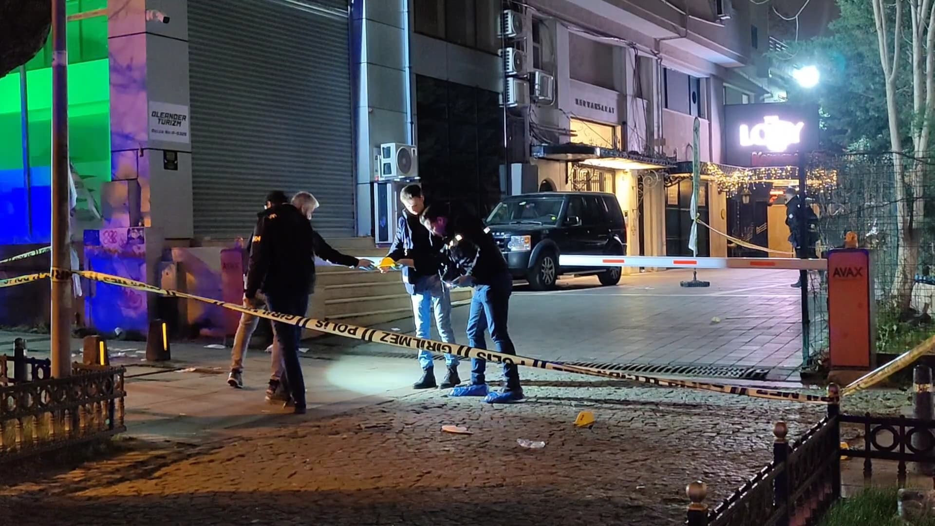 Eğlence mekanında korku dolu dakikalar: 2 kişi yaralandı