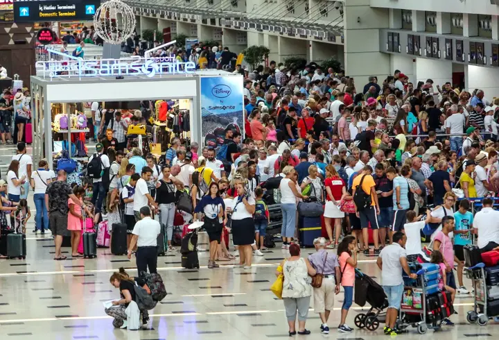 Şubatta, Antalya Havalimanı'nda 874 bin 813 yolcuya hizmet verildi