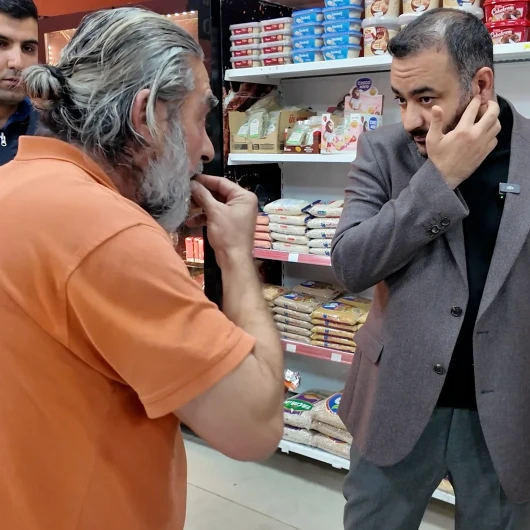 Mühürlü Markette Pişkin Savunma: Tarihi Geçmiş Ürünleri Yiyerek Kendini Savunmaya Çalıştı