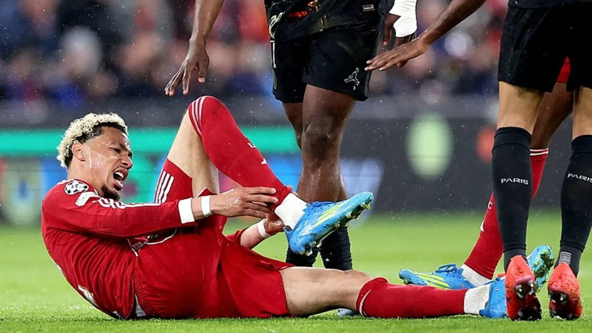 Liverpool'da Hugo Ekitike şoku! 9 ay sahalardan uzak kalacak