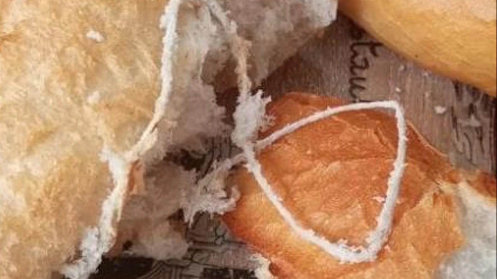 Ekmeğin içinden çıkanı görünce şoke oldu! Tarım ve Orman Müdürlüğüne bildirdi