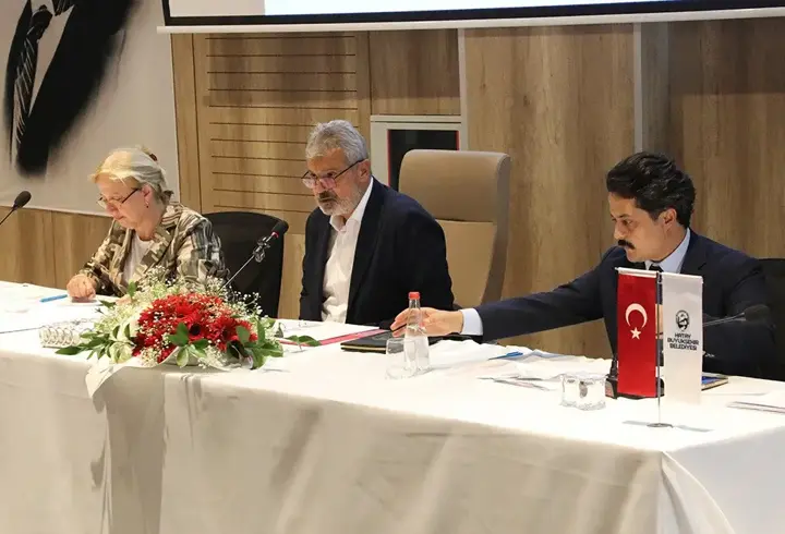 Hatay Büyükşehir Belediye Başkanı Öntürk'ten su tasarrufu çağrısı