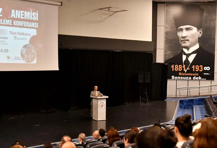 Muratpaşa'da Akdeniz Anemisi Talasemi Önleme Konferansı yapıldı