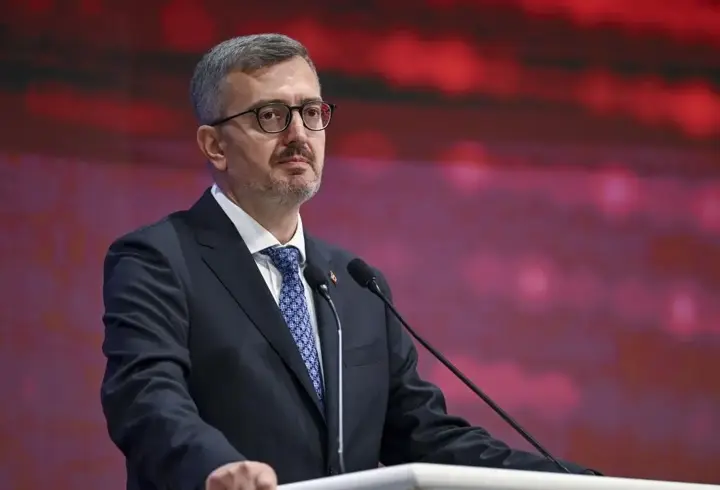 İletişim Başkanı Duran'dan Kocaeli'deki yangına ilişkin açıklama