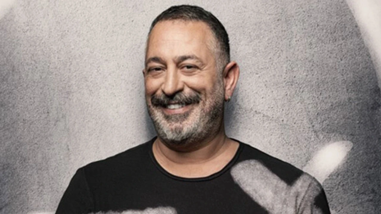 Cem Yılmaz, “CMXXIV” gösterisiyle yeniden sahnede
