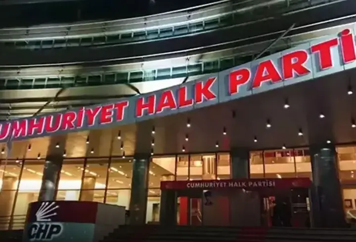 CHP'den bir istifa haberi daha! Peş peşe bıraktılar