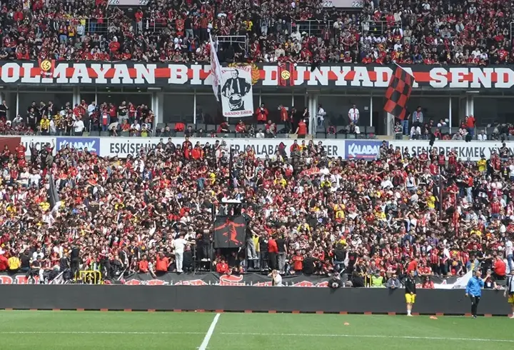Eskişehirspor taraftarı rekoru yine kırdı
