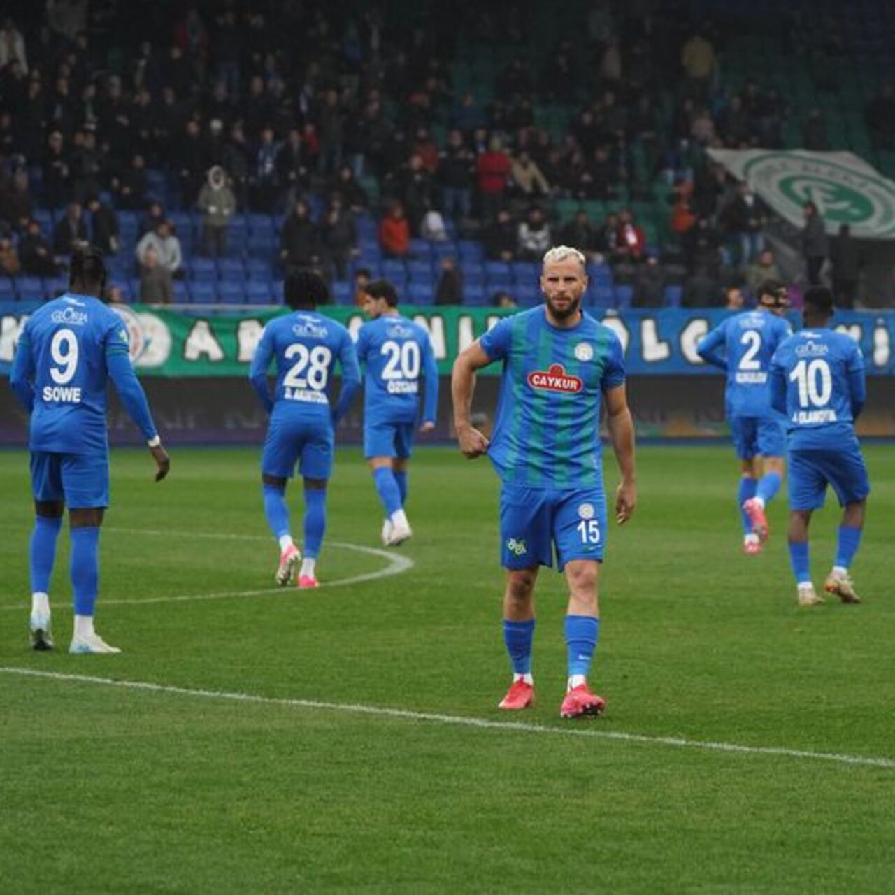 Çaykur Rizespor'dan kritik galibiyet!