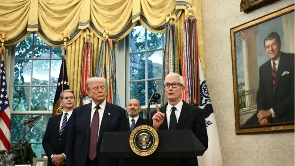 Trump'tan çip ithalatına yüzde 100 gümrük vergisi planı