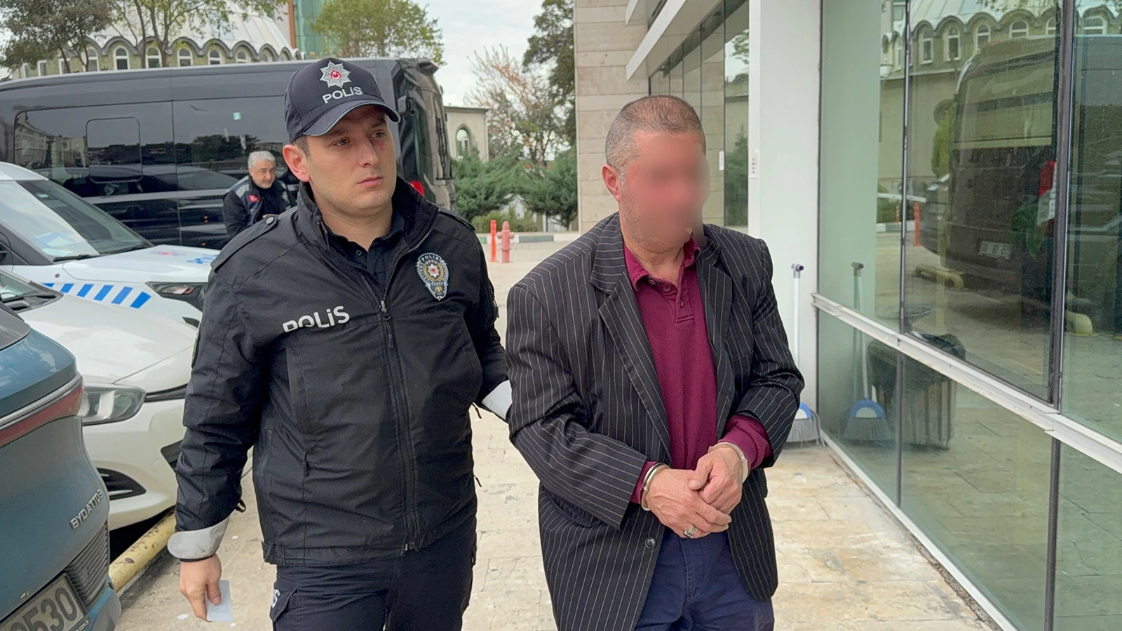 Büfeden 15 bin liralık kazı-kazan hırsızlığı