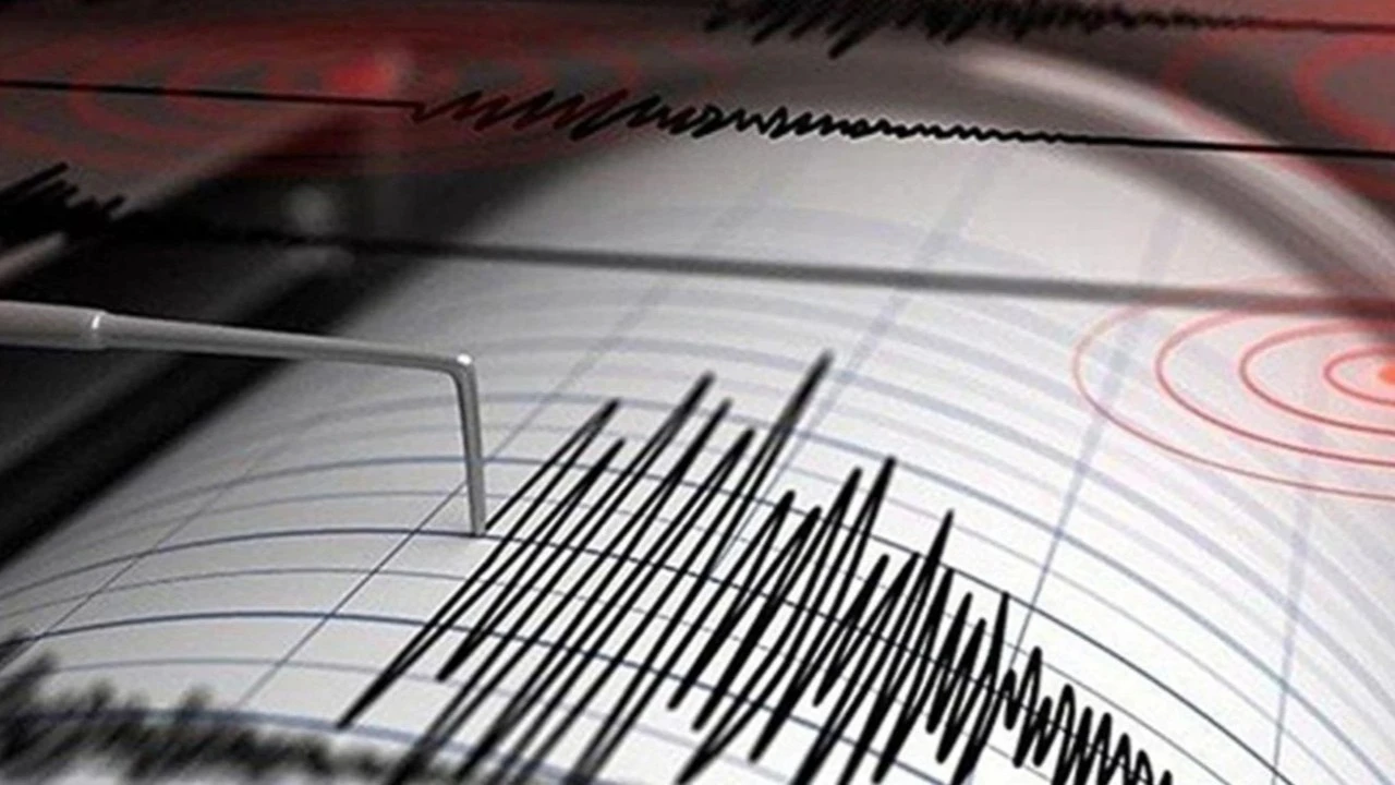 SON DEPREMLER LİSTESİ 13 MAYIS: Ege Denizi'nde 4,9 büyüklüğünde deprem