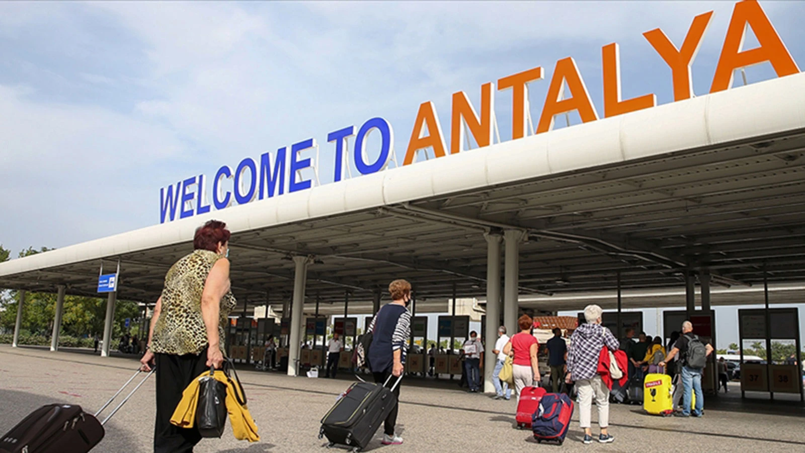 Antalya bu yıl 17 milyon 122 bin 548 ziyaretçi ağırladı