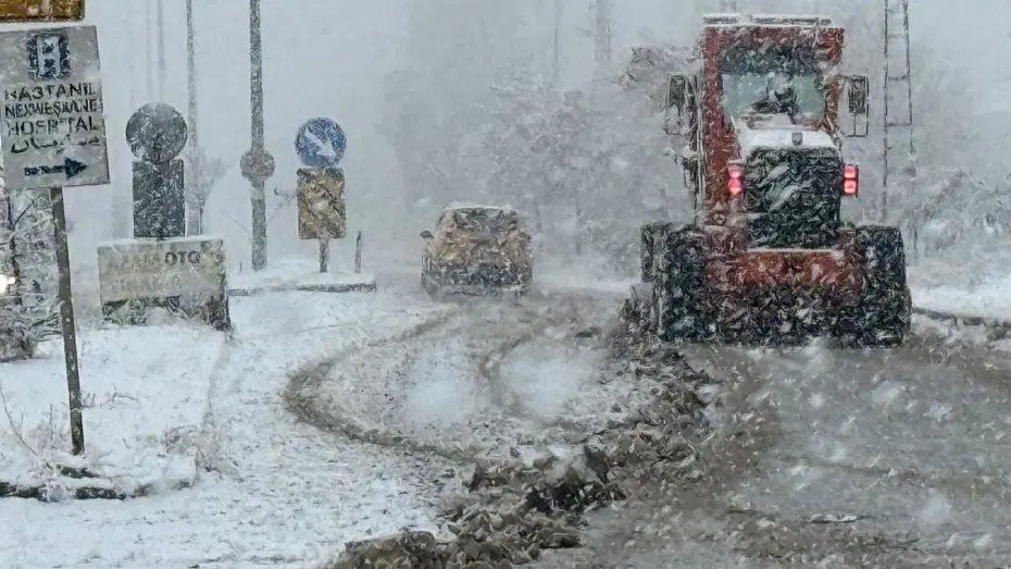 Kış geri döndü. 8 kente kuvvetli kar uyarısı