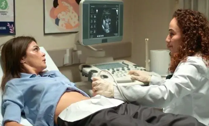 Uzak Şehir'de Alya Hamile! Bebek Üç Buçuk Aylık