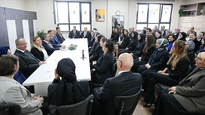 Öğretmen, öğrenci ve veliler 24 Kasım'ı birlikte kutlayacak