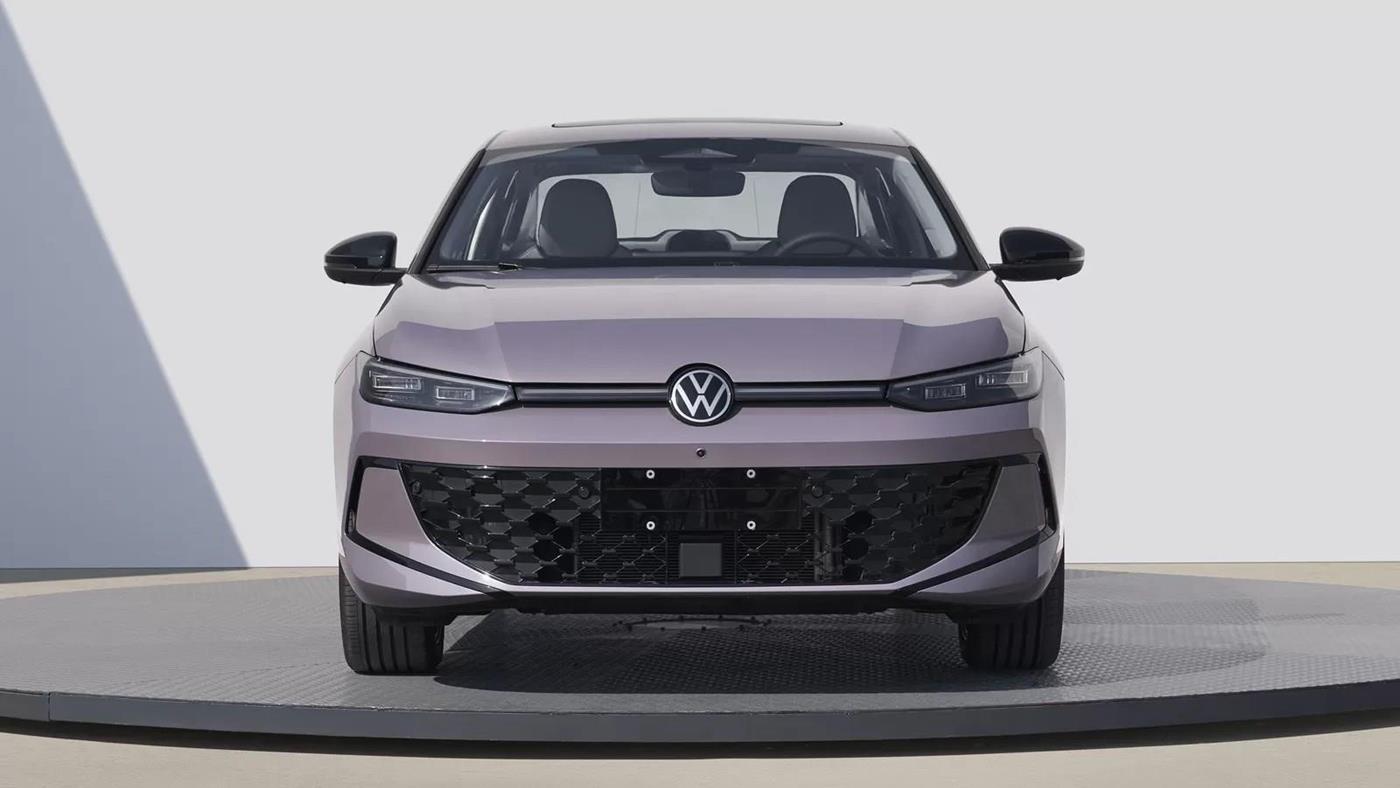 Volkswagen'den "mini-Passat" lakaplı yeni bütçe dostu sedan
