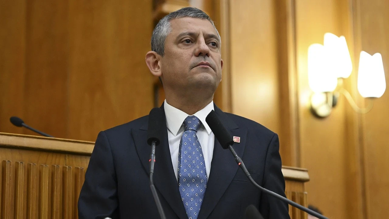 CHP Genel Başkanı Özel: KKTC’yi dünyaya tanıtmak için önce Türkiye tanımalı