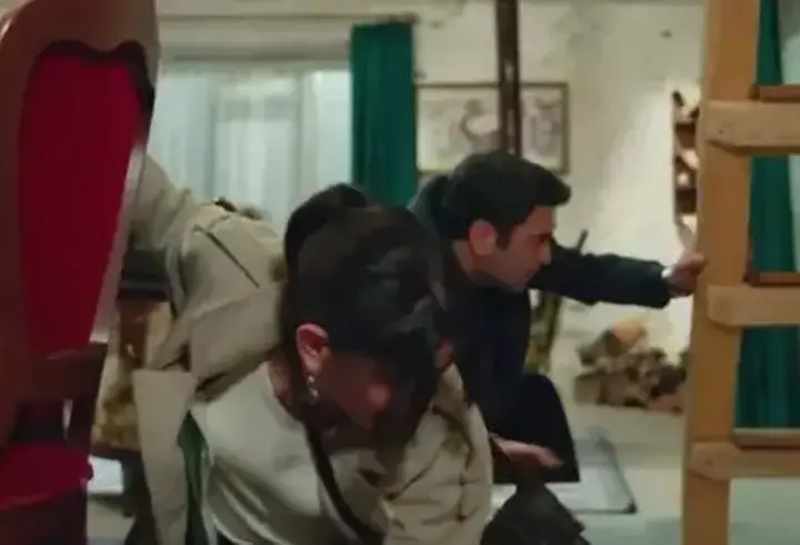 Uzak Şehir'de Meryem düğümü! 'Neyle tehdit ettin kızı?'