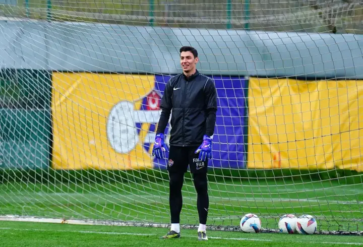Eyüpspor, Berke Özer ve Luccas Claro’nun sözleşmelerini uzattı