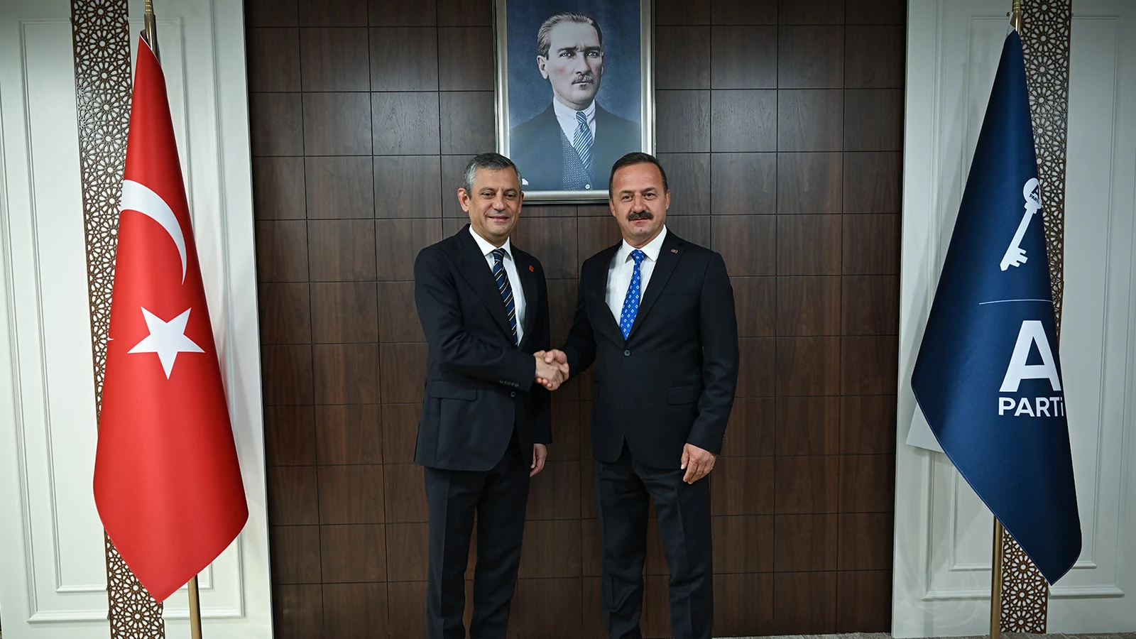 Özgür Özel, Anahtar Parti Genel Başkanı Ağıralioğlu'nu ziyaret etti