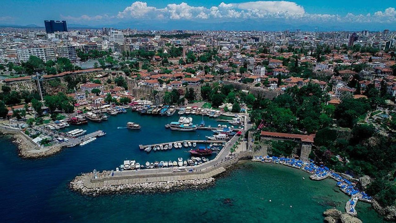 Antalya'da bayram sessiz geçti, ancak yazın patlama bekleniyor