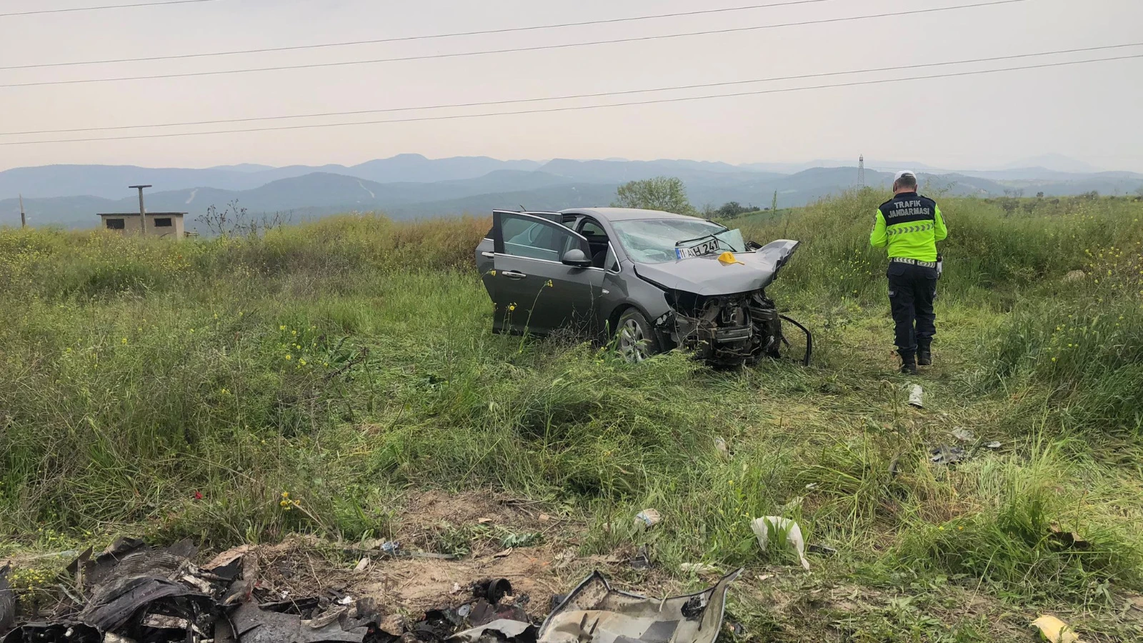 Bilecik'te 2 otomobille motosikletin çarpıştı; 3 kişi öldü