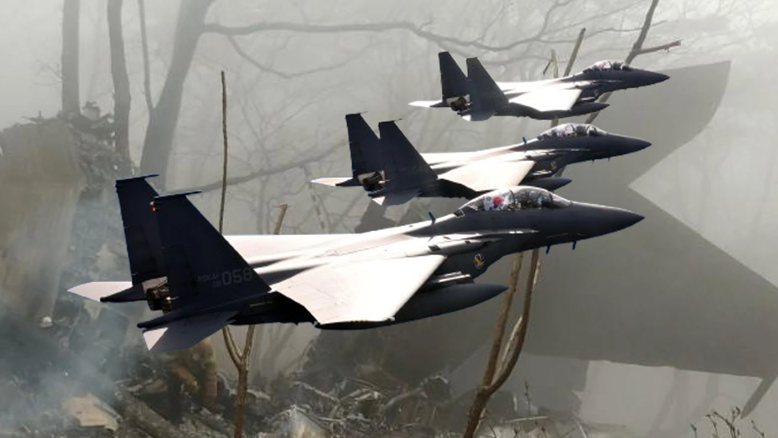 Savaş uçakları pilotlar fotoğraf çekerken çarpışmış!