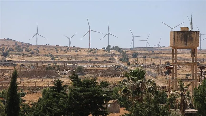 İsrail ordusu, Suriye'nin Kuneytra kentinde sivillere ait 15 evi yıktı