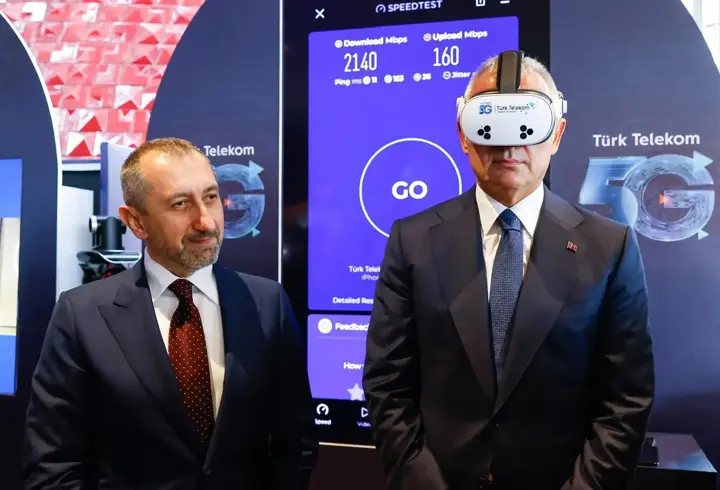 5G TEKNOLOJİSİ İLK KEZ AKM’DE SANATLA BULUŞUYOR