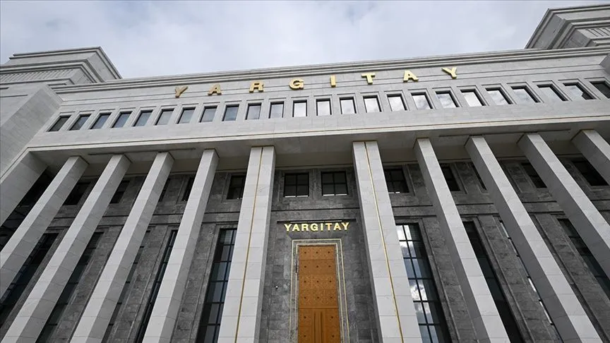 Yargıtay, kiracıyı evden çıkarmak için sayaçları söken emlakçının cezasını onadı