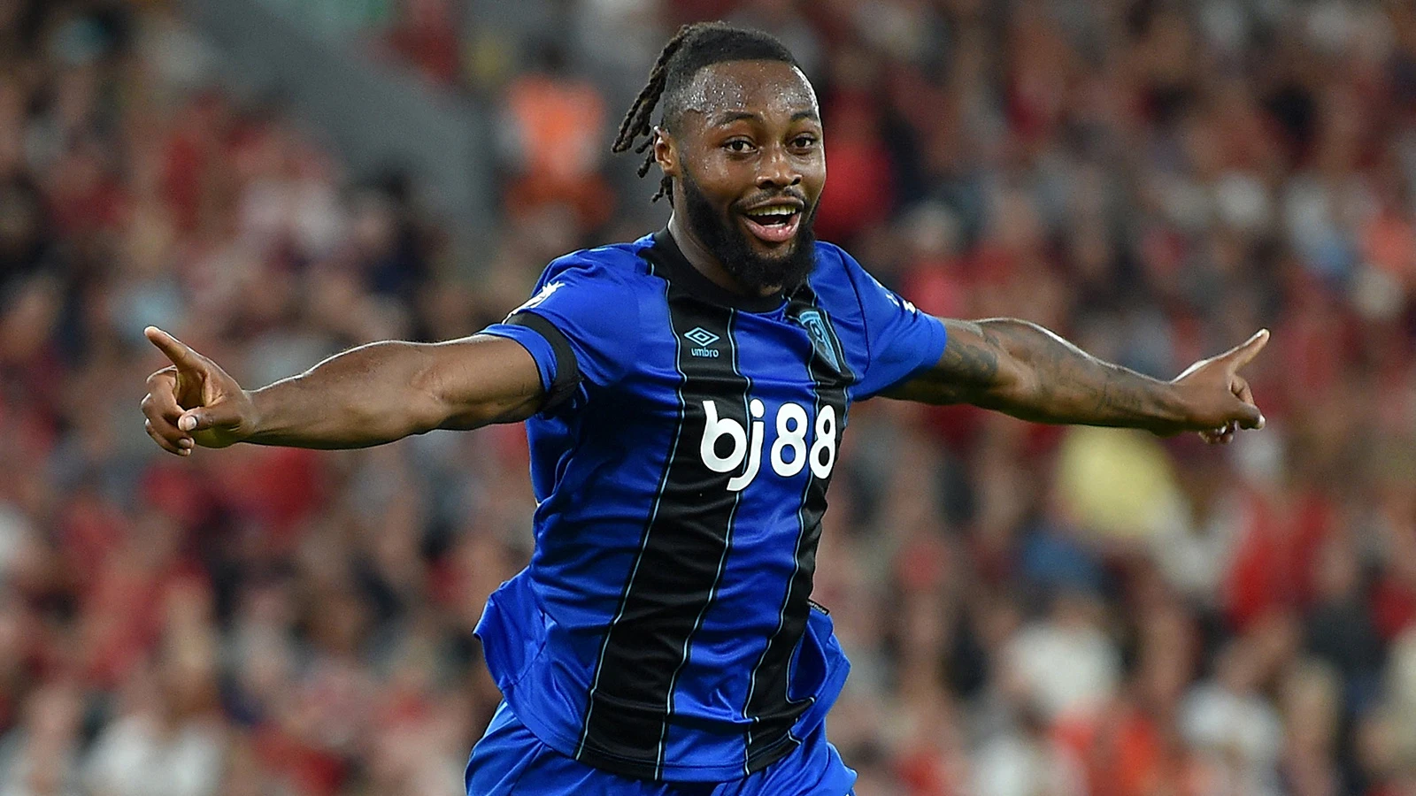 Bournemouth'lu Antoine Semenyo'ya Liverpool maçında ırkçı saldırı