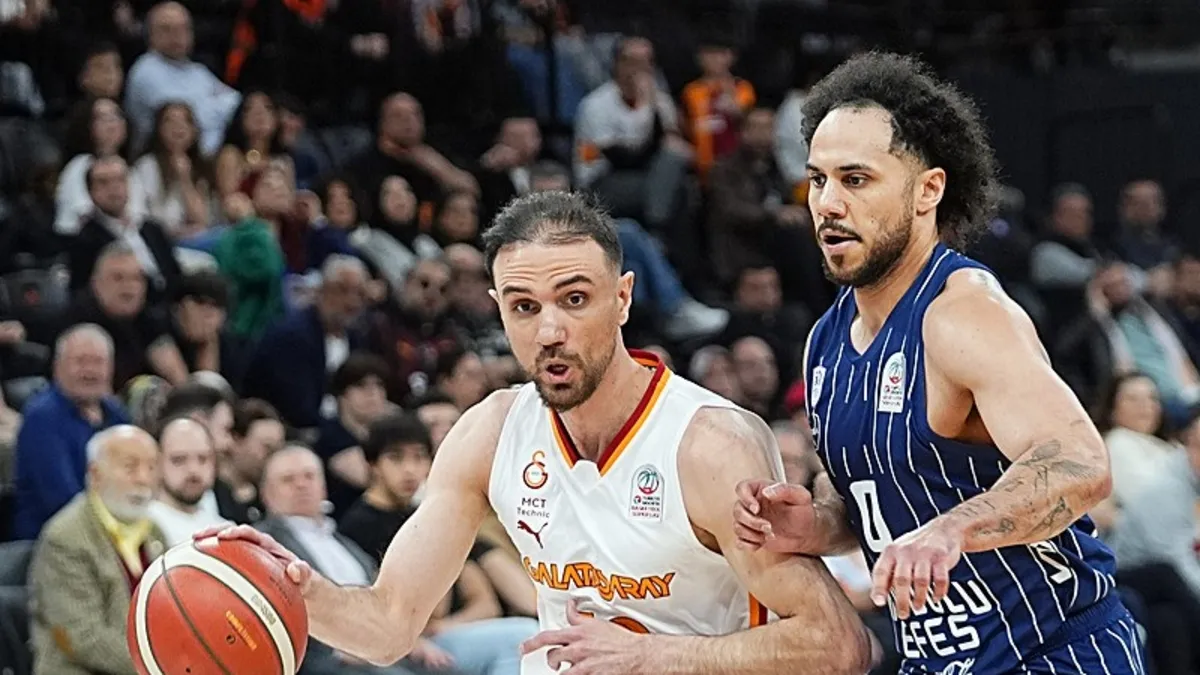 Anadolu Efes deplasmanda Galatasaray MCT Technic'i yendi!