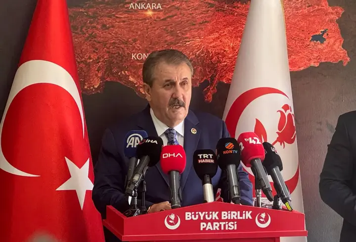 Destici: Memur ve memur emeklilerine, yüzde 10’luk refah payı verilsin