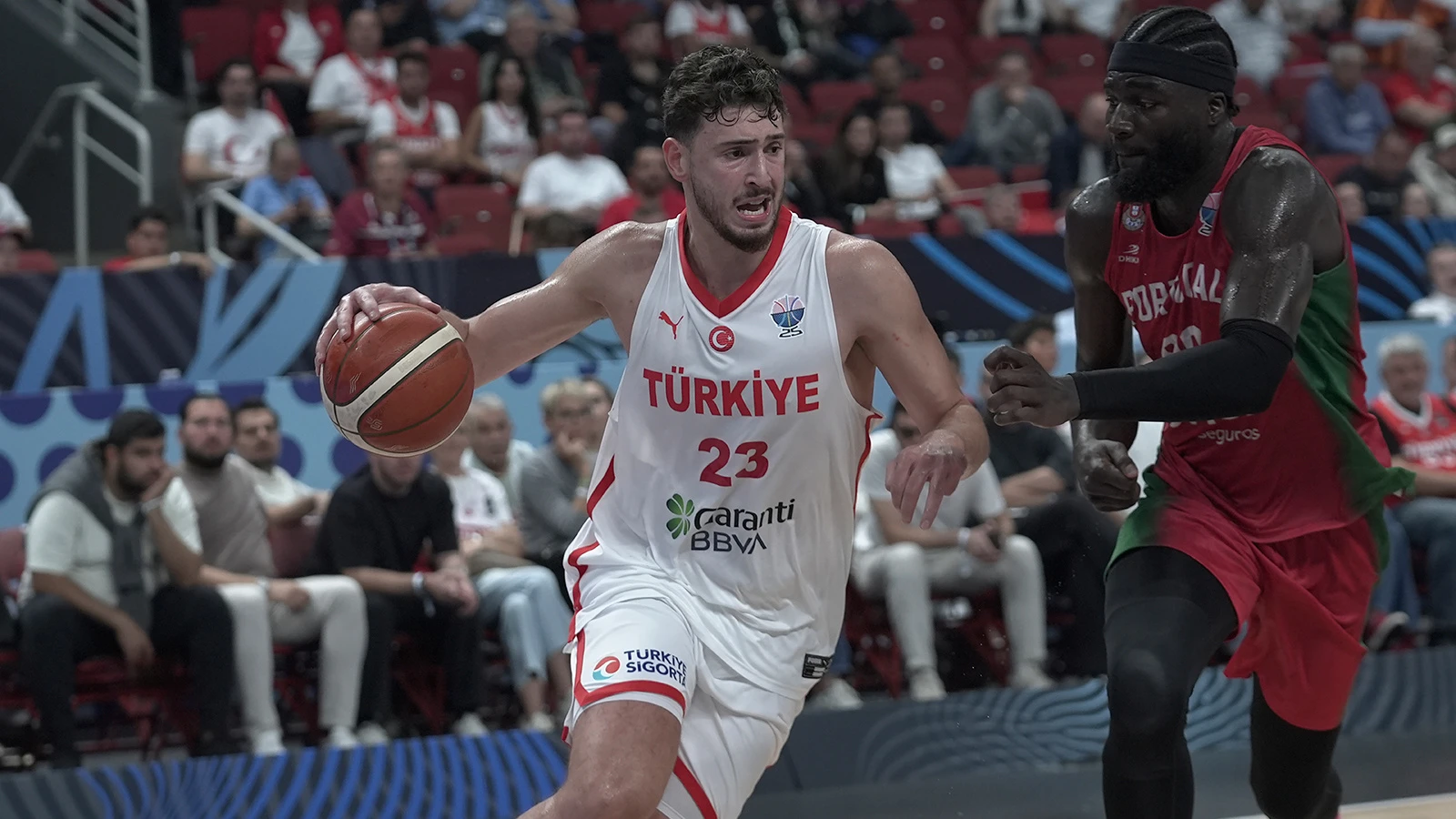 '12 Dev Adam'dan EuroBasket'te Portekiz'e tarihi fark!