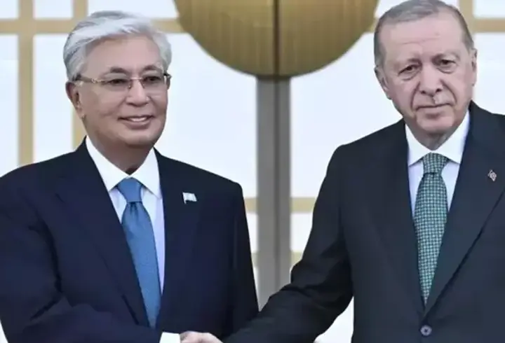 Cumhurbaşkanı Erdoğan, Kazakistan Cumhurbaşkanı Tokayev ile görüştü