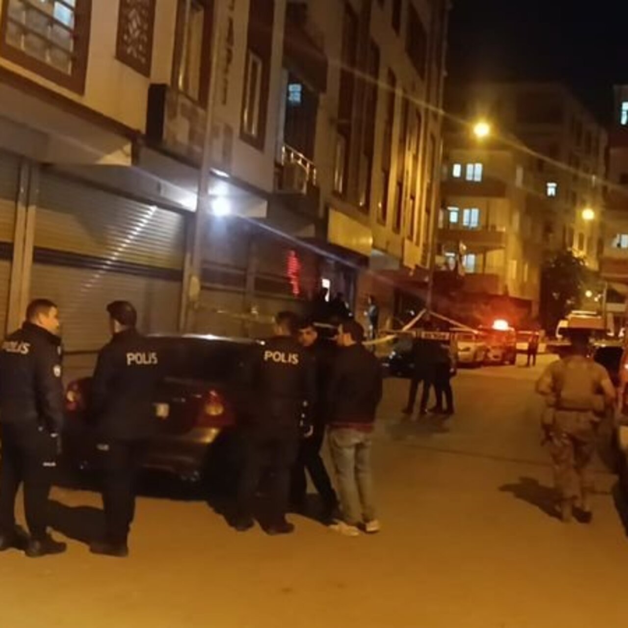 Alacak verecek kavgası kanlı bitti: 2 ölü, 3 yaralı