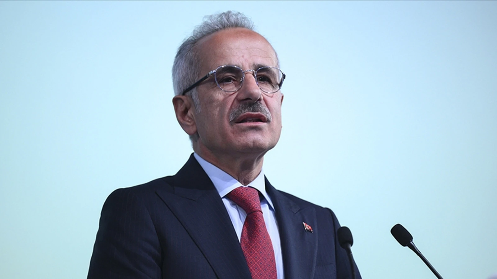 Bakan Uraloğlu’ndan İran savaşı nedeniyle bölgedeki uçuşlara ilişkin açıklama