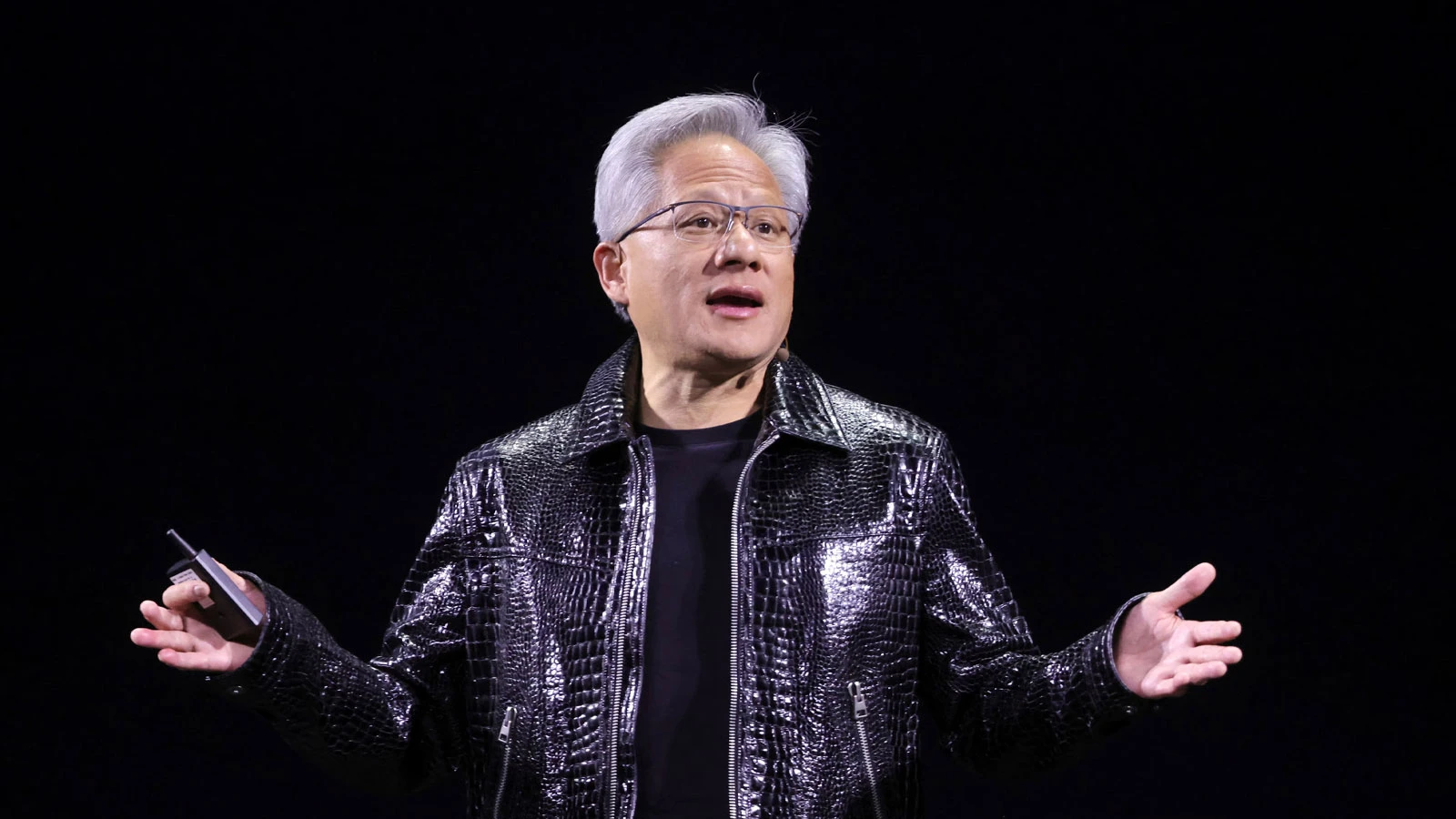 Nvidia CEO'sundan uyarı: Yapay zekanın hızına adapte olun
