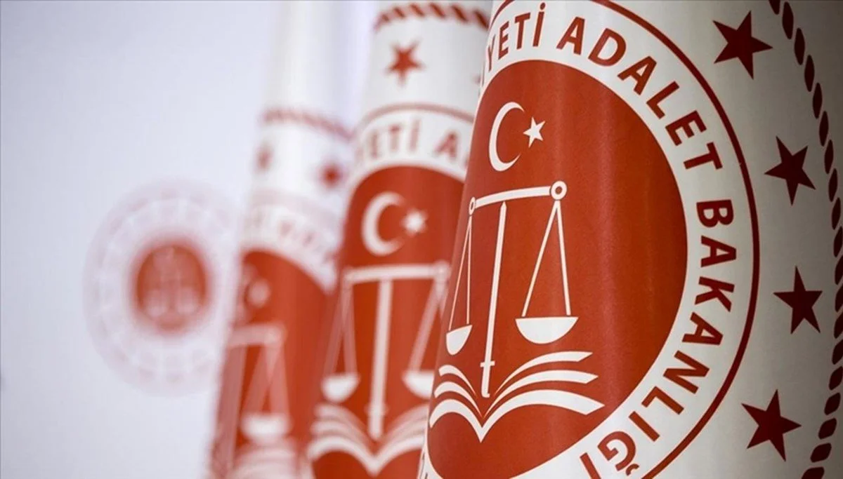 Adalet Bakanlığı ünvan değişikliği ve görevde yükselme sınav başvuruları devam ediyor