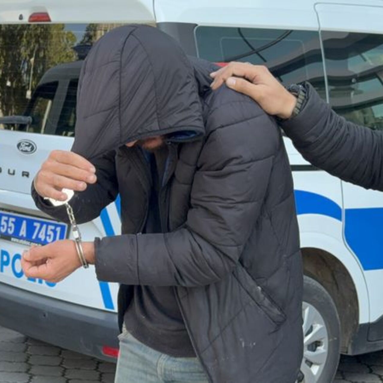 Eşinin kaburgalarını kırdı! Kadın şikayetçi olmadı!
