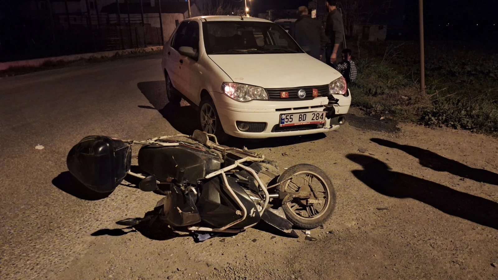 Samsun'da otomobilin çarptığı baba ve kızı yaralandı