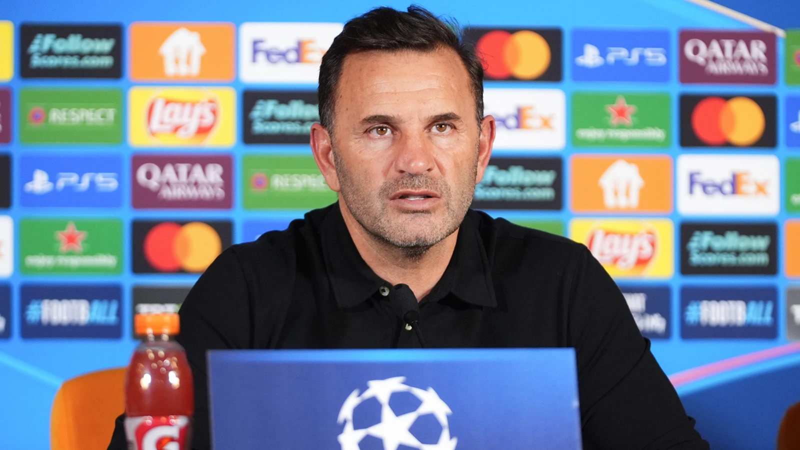 Okan Buruk: "Bu akşam İspanyol hakem çok kötü bir maç yönetti"