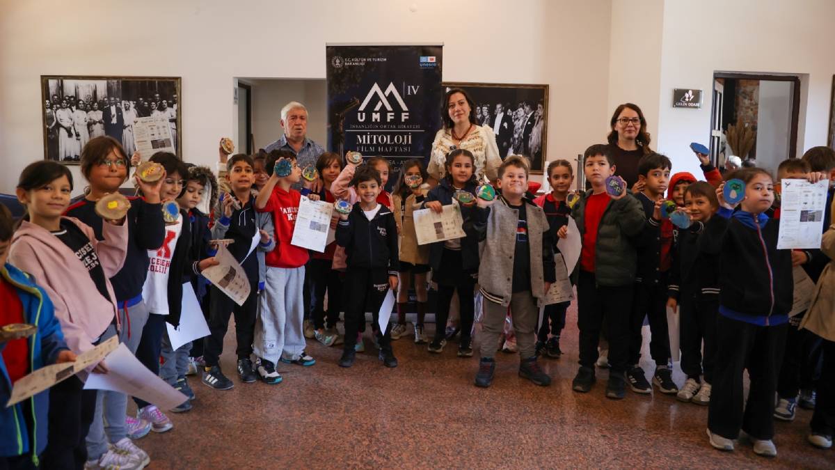 Efeler’de Tarih, Mitoloji Ve Sanatın Festivali Başladı