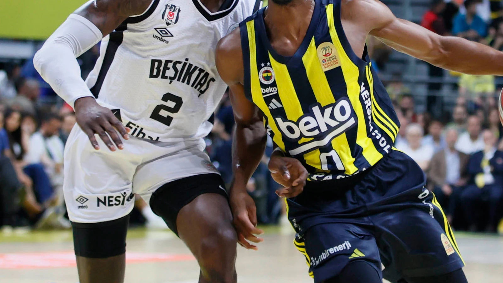 38. Erkekler Cumhurbaşkanlığı Kupası finalinde dev maç: Beşiktaş - Fenerbahçe